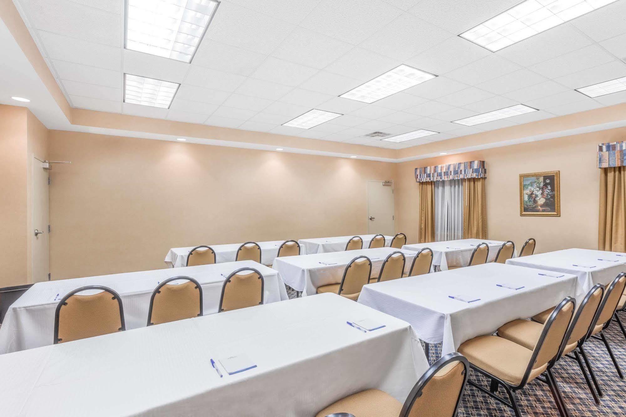 Baymont By Wyndham Cartersville Ngoại thất bức ảnh